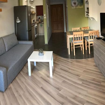 Pitypang Apartman Gyula Bagian luar foto