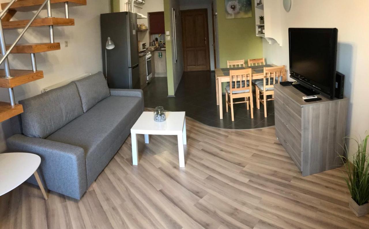 Pitypang Apartman Gyula Bagian luar foto