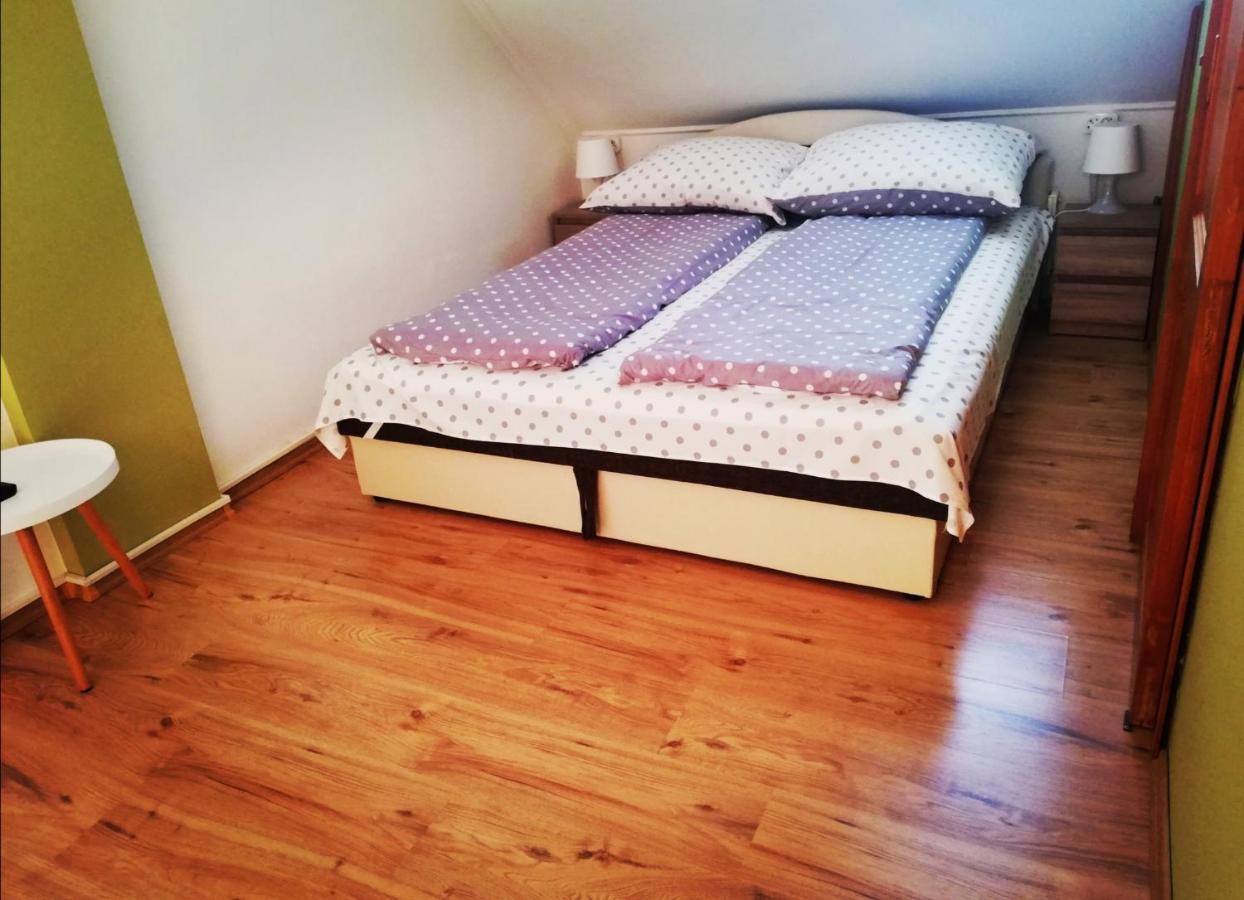 Pitypang Apartman Gyula Bagian luar foto