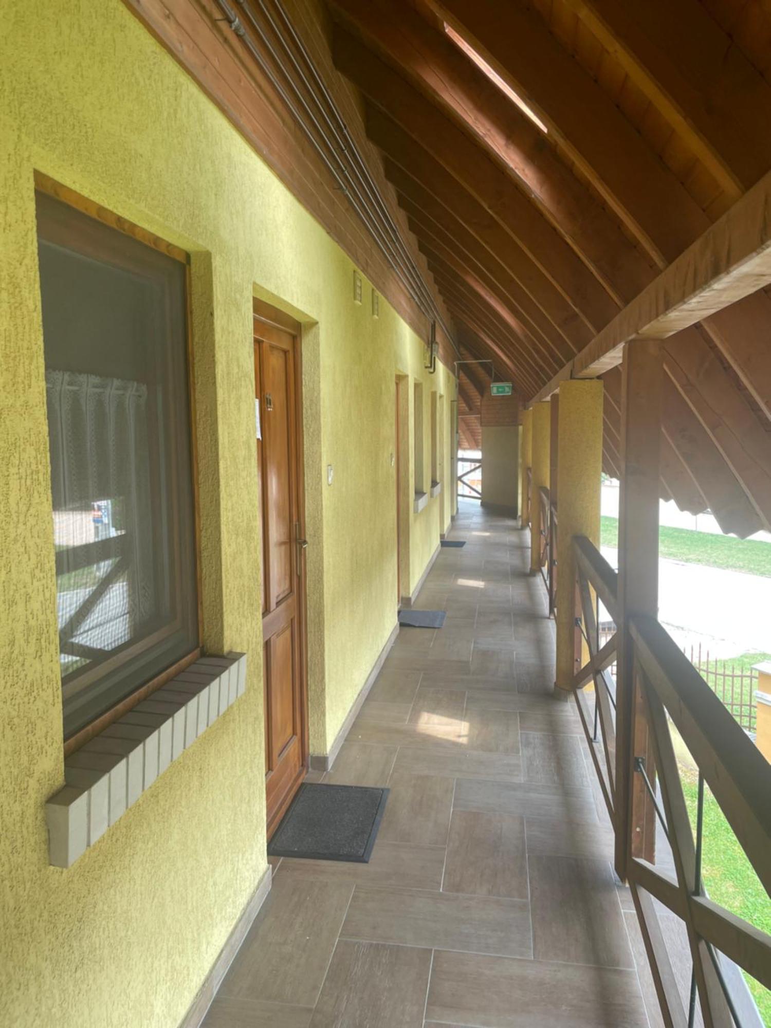 Pitypang Apartman Gyula Bagian luar foto